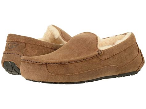 men's slippers clearance.